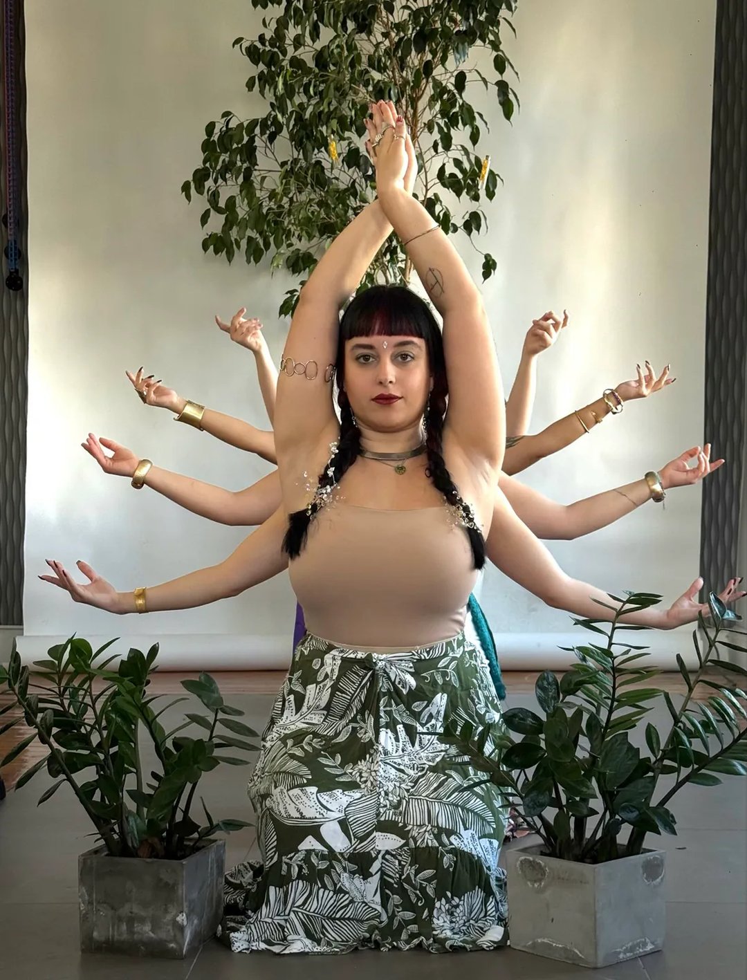 “Hands of Bodhi Light” a mindful art experience